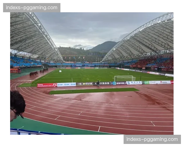 泰山高原客场防线彻底崩盘 零比四惨败暴露阵容老化战术失灵