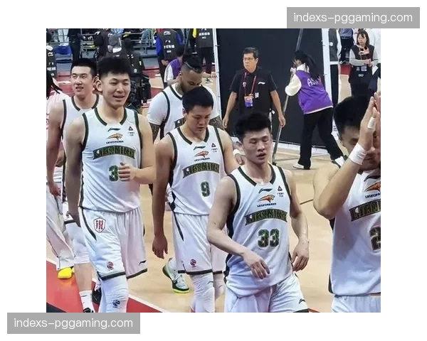 浙江稠州金租末节关键防守回合解析:约翰逊内线护框限制付豪低位单打 浙江稠州金租末节关键防守回合解析:约翰逊内线护框限制付豪低位单打